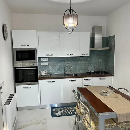 Casapeonia Apartment Oristano